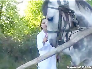 Hungrian Horse Movies Nadja is a Vet
